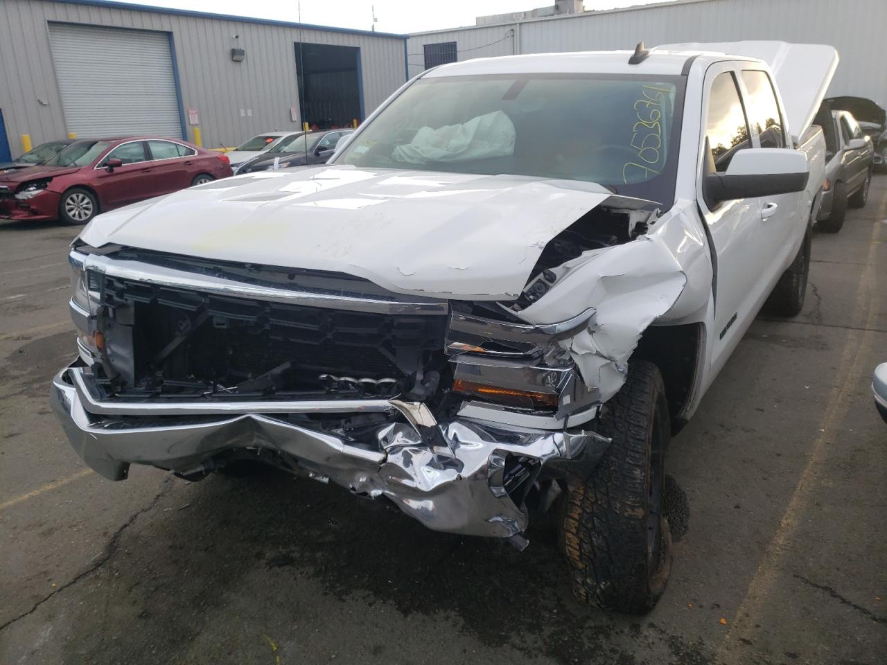 Photo 2 from auction – 2016 CHEVROLET SILVERADO with VIN 3GCPCREC3GG237729