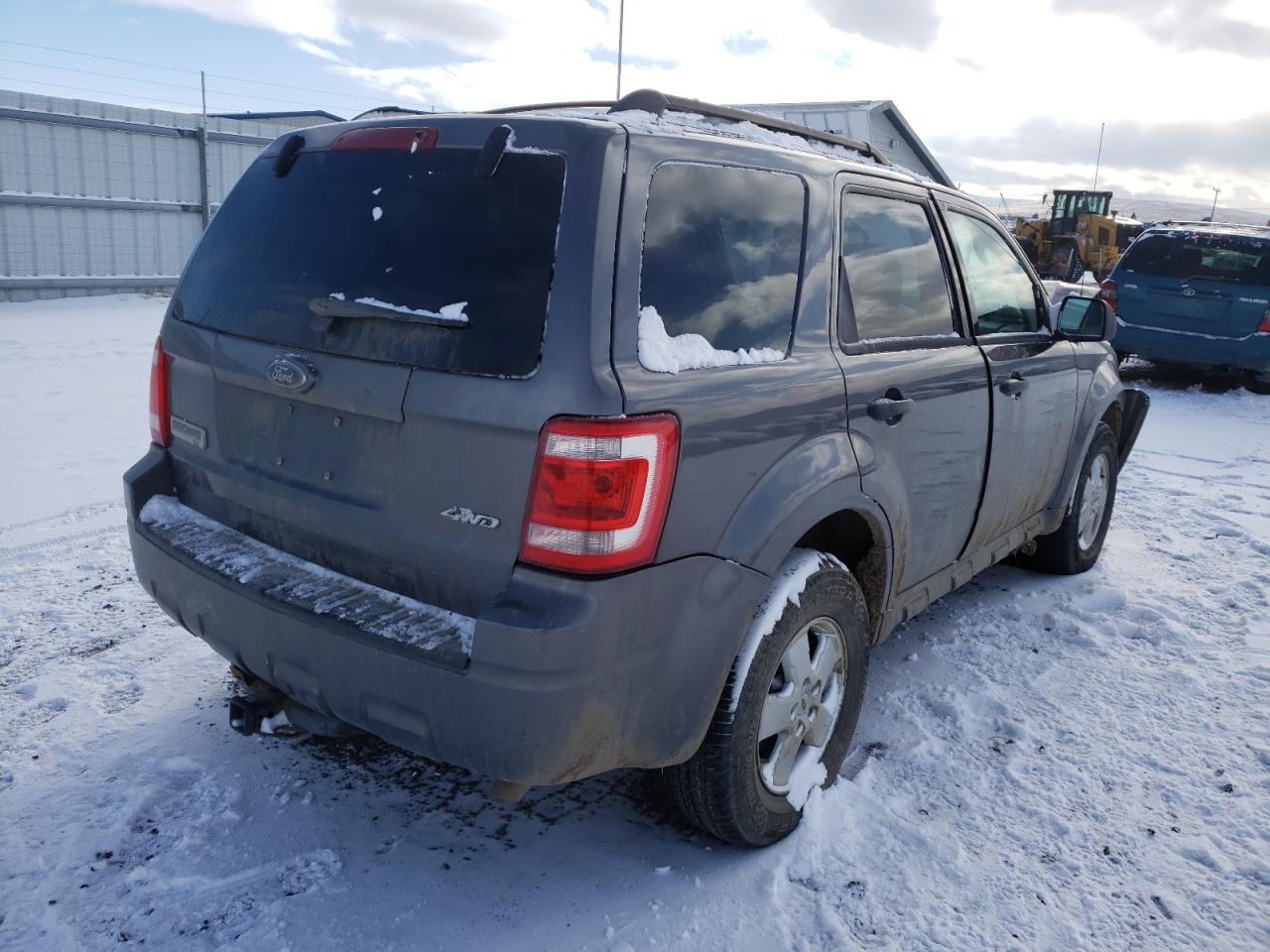 Photo 4 from auction – 2009 FORD ESCAPE XLT with VIN 1FMCU93G39KC31552