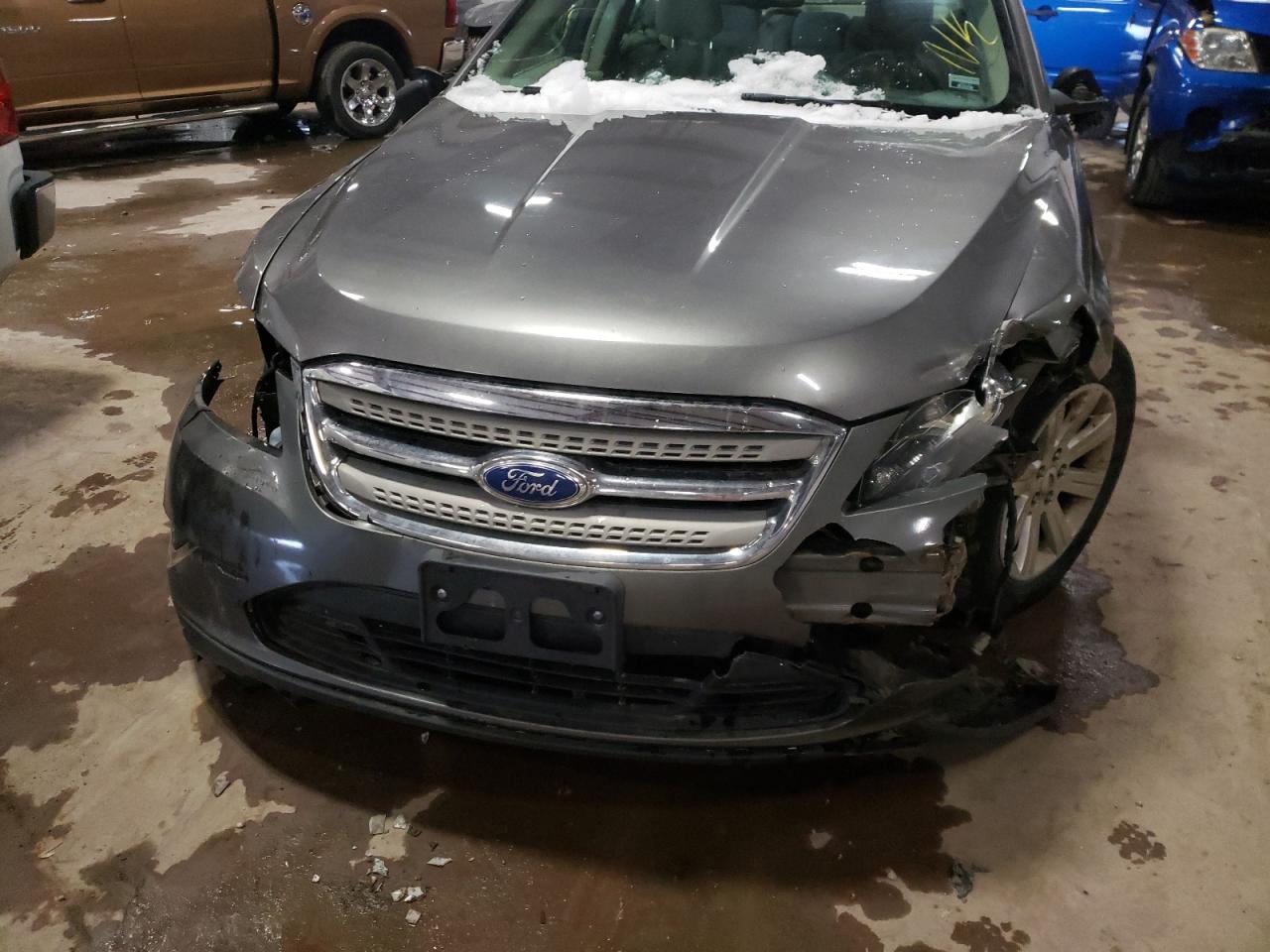 Photo 9 from auction – 2011 FORD TAURUS SE with VIN 1FAHP2DW0BG189886