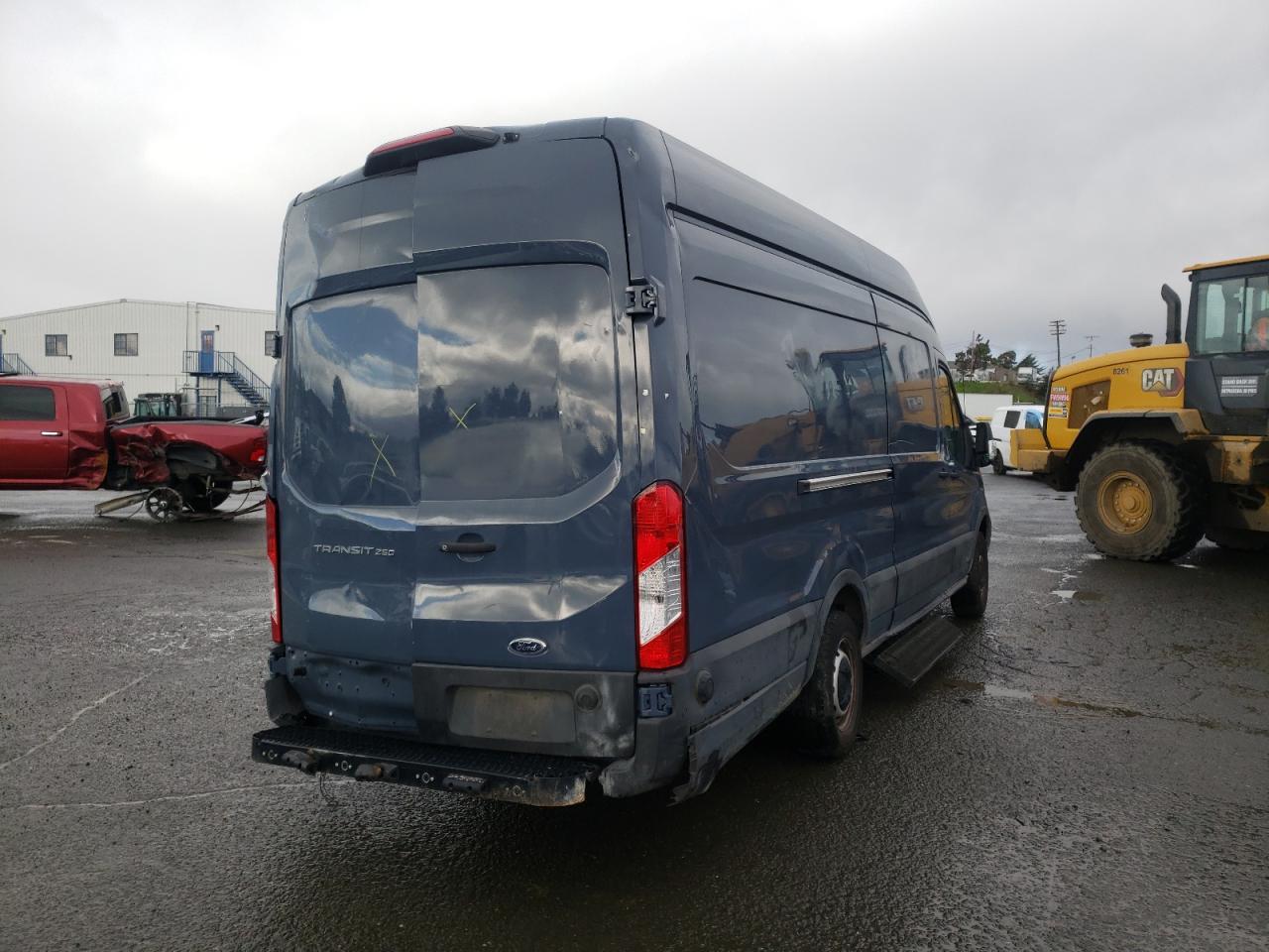 Photo 4 from auction – 2019 FORD TRANSIT T- with VIN 1FTYR3XM0KKB90229
