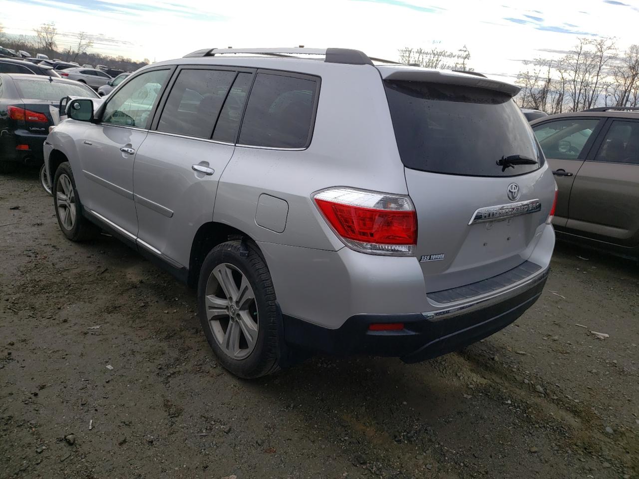 Photo 3 from auction – 2012 TOYOTA HIGHLANDER with VIN 5TDDK3EH2CS096825