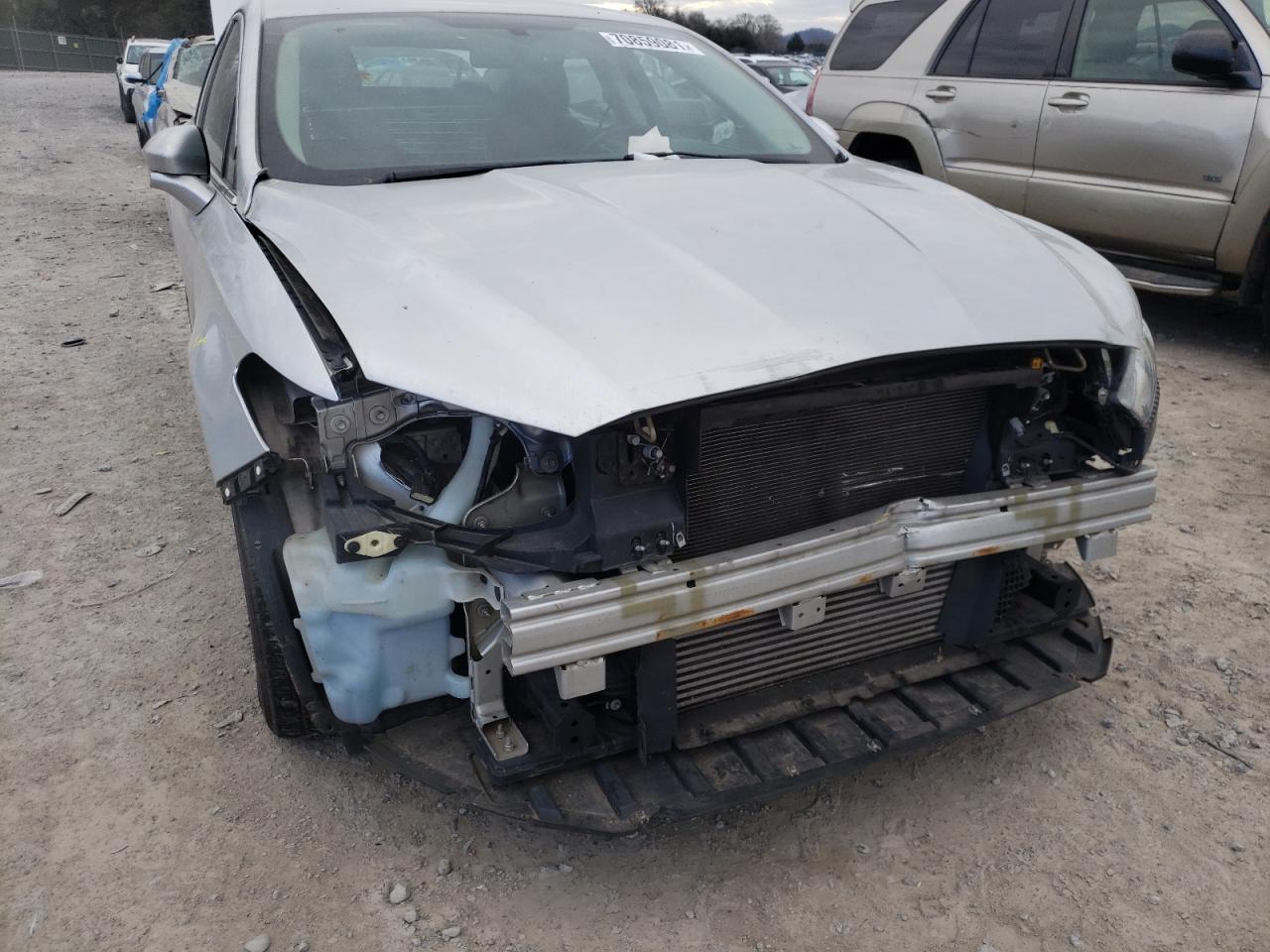 Photo 9 from auction – 2016 FORD FUSION SE with VIN 3FA6P0H96GR202902