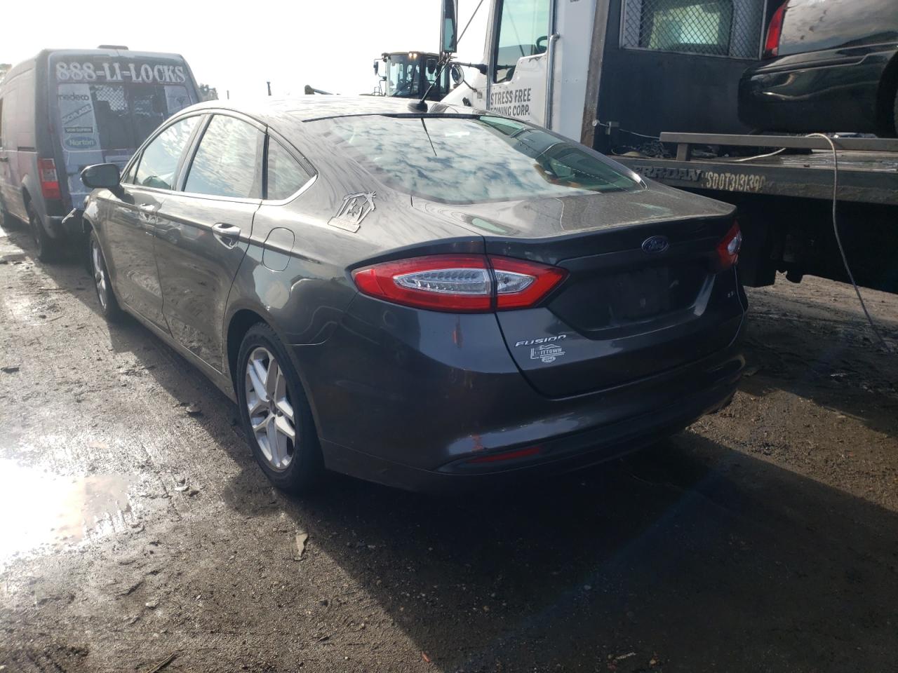 Photo 3 from auction – 2016 FORD FUSION SE with VIN 3FA6P0H74GR209491