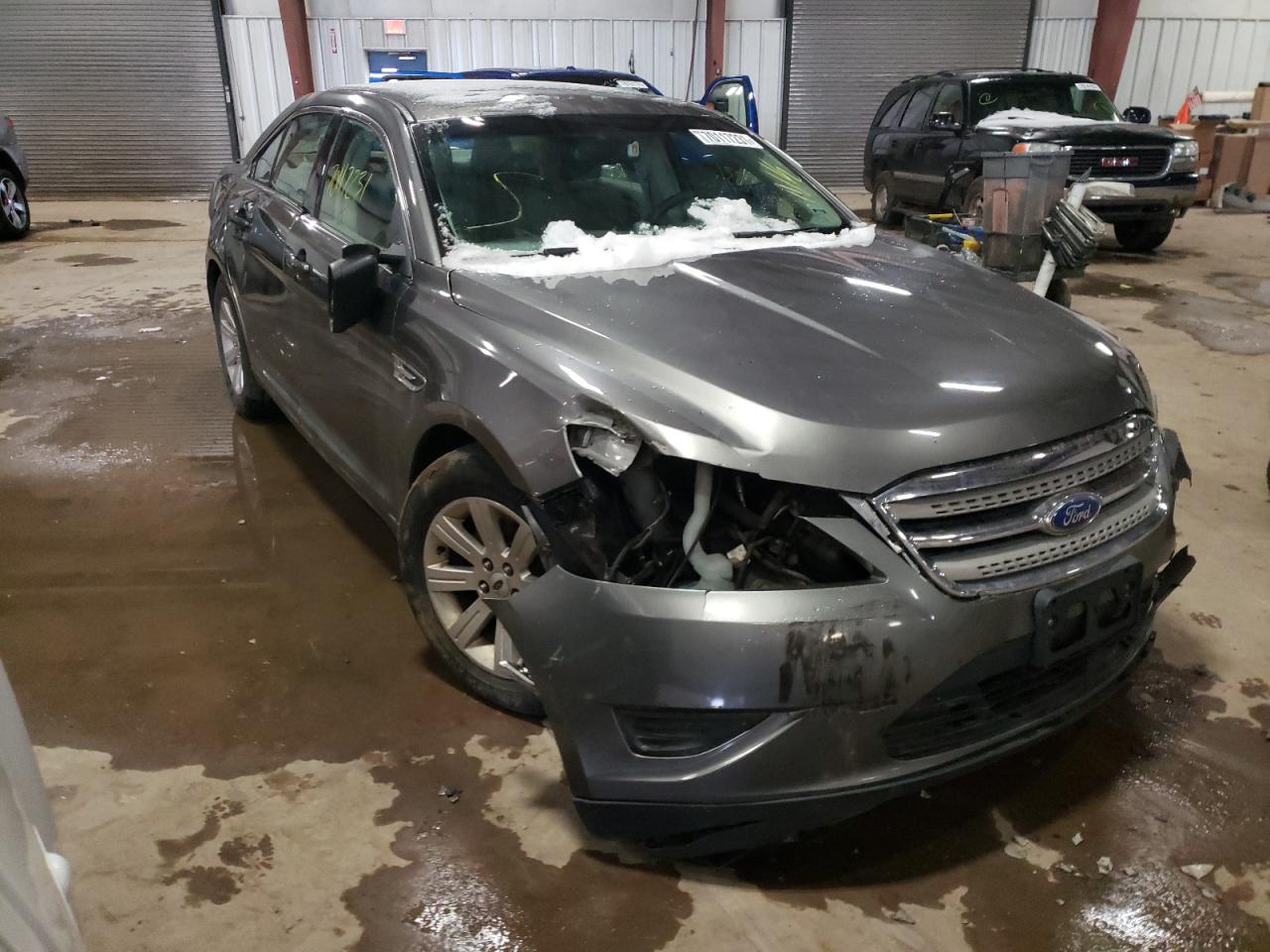 FORD TAURUS SE 2011 with VIN 1FAHP2DW0BG189886 - Photo from auction