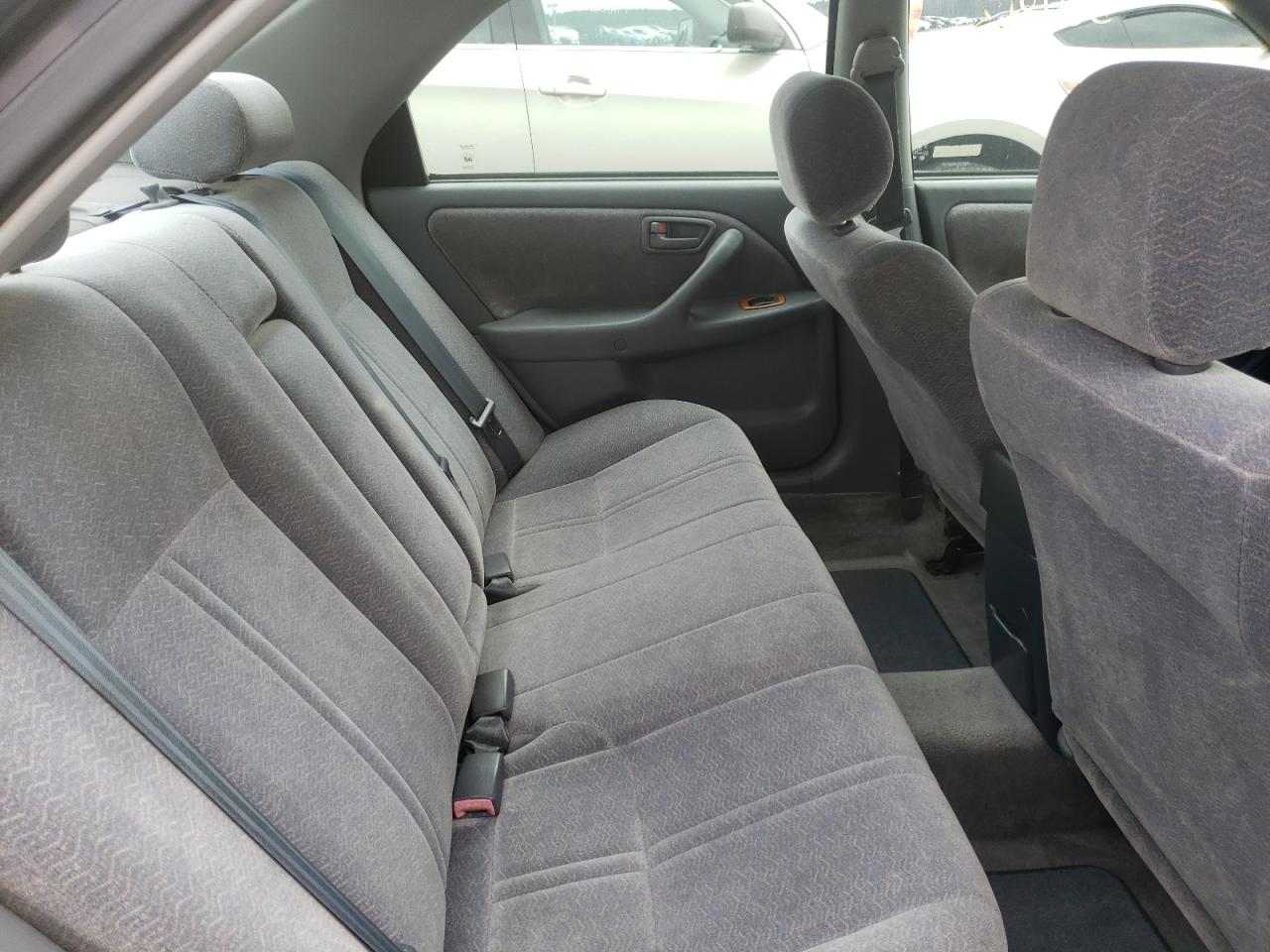 Photo 6 from auction – 1998 TOYOTA CAMRY CE with VIN JT2BF22K3W0139882