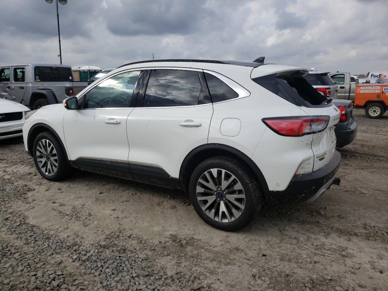 Photo 3 from auction – 2020 FORD ESCAPE TIT with VIN 1FMCU9J94LUA73058