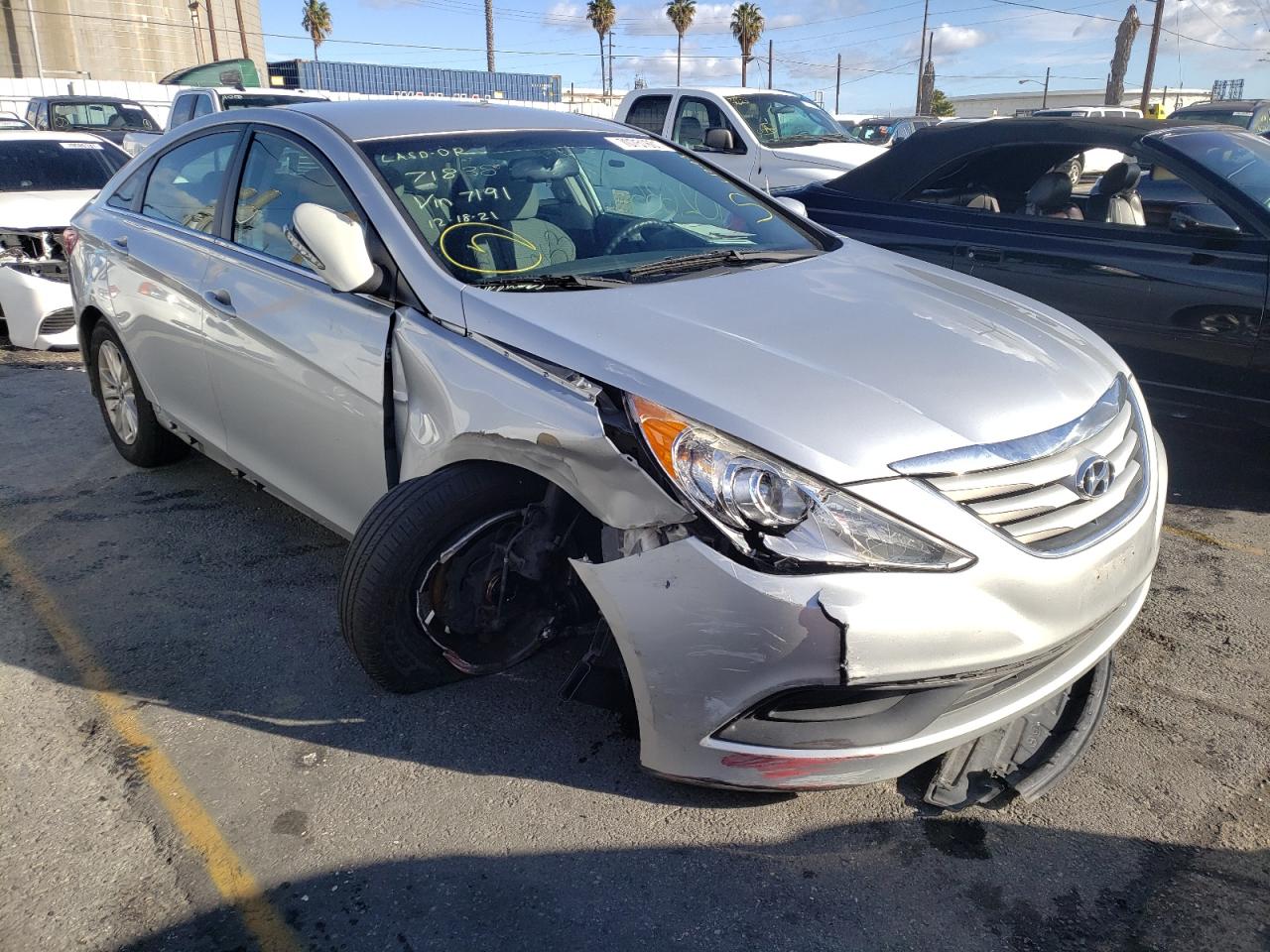 HYUNDAI SONATA GLS 2014 with VIN 5NPEB4AC1EH867191 - Photo from auction