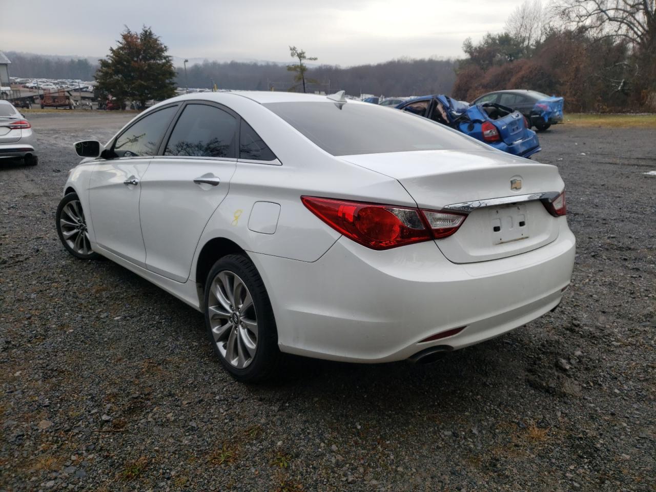 Photo 3 from auction – 2013 HYUNDAI SONATA SE with VIN 5NPEC4AC9DH684584
