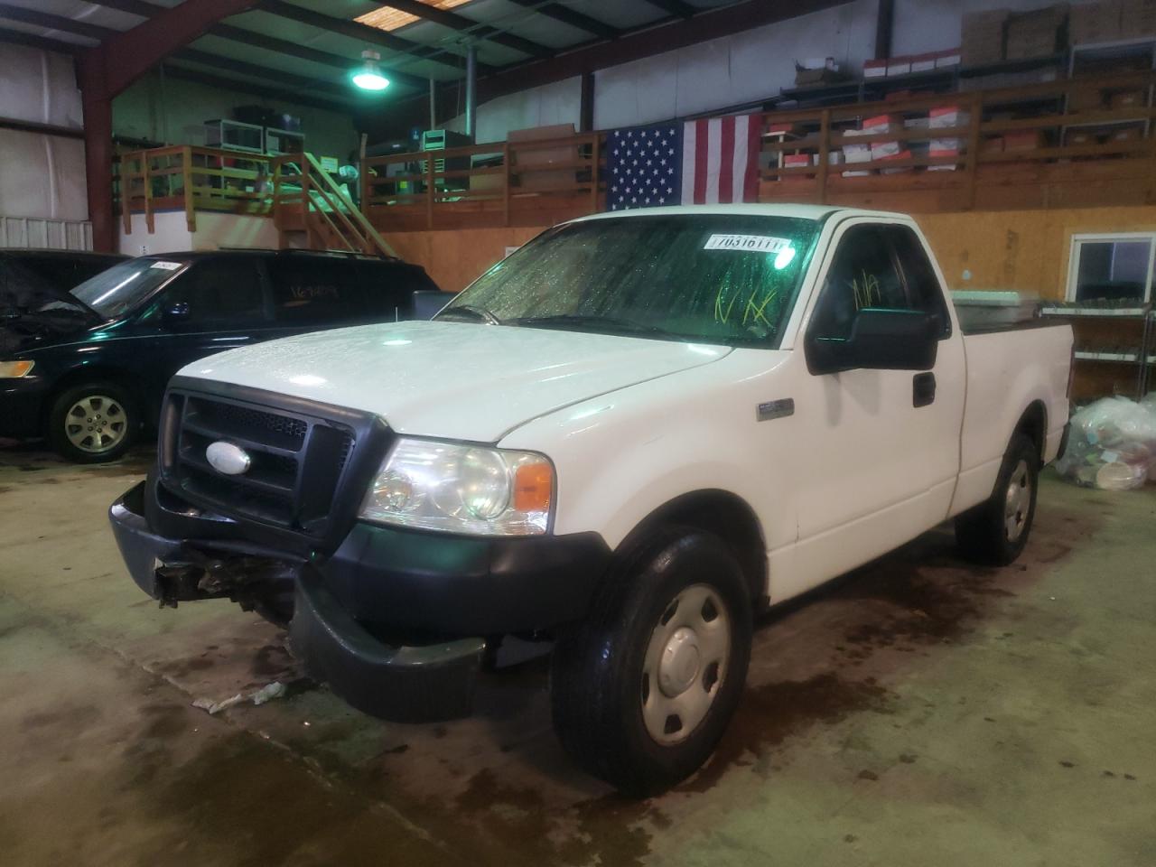Photo 2 from auction – 2008 FORD F150 with VIN 1FTRF12W78KD16041