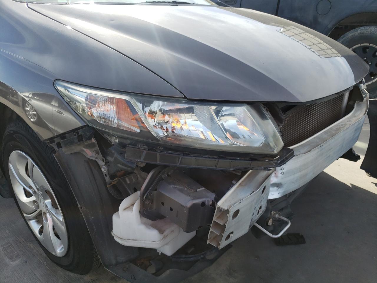 Photo 9 from auction – 2015 HONDA CIVIC LX with VIN 19XFB2F57FE113835