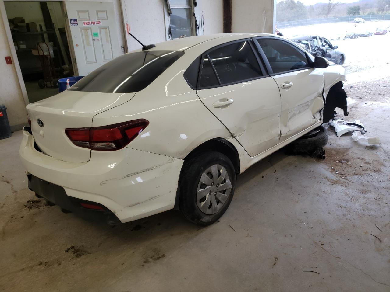 Photo 16 from auction – 2020 KIA RIO with VIN 3KPA24AD2LE260743