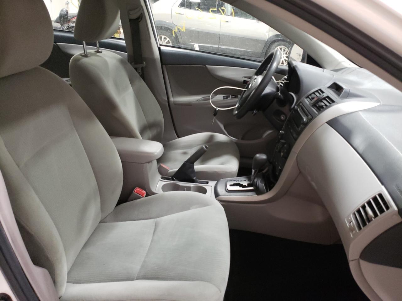 Photo 5 from auction – 2013 TOYOTA COROLLA BA with VIN 2T1BU4EE4DC066684