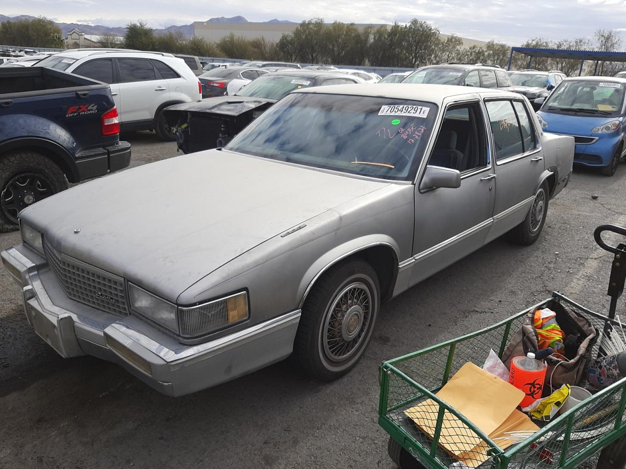 Photo 2 from auction – 1989 CADILLAC DEVILLE with VIN 1G6CD5159K4337581