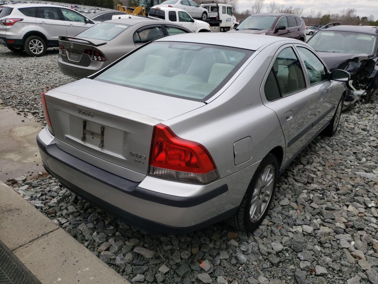 Photo 4 from auction – 2002 VOLVO S60 2.4T with VIN YV1RS58D422096870