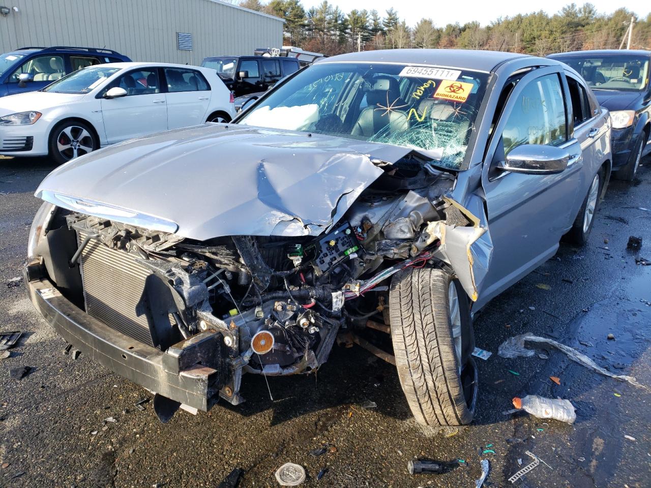 Photo 2 from auction – 2014 CHRYSLER 200 LIMITE with VIN 1C3CCBCG0EN157406