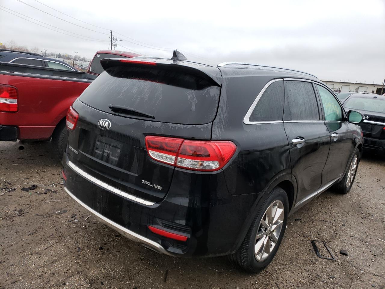 Photo 4 from auction – 2018 KIA SORENTO SX with VIN 5XYPKDA58JG357576