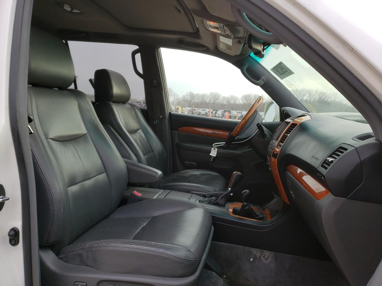 Photo 5 from auction – 2007 LEXUS GX 470 with VIN JTJBT20X670131000