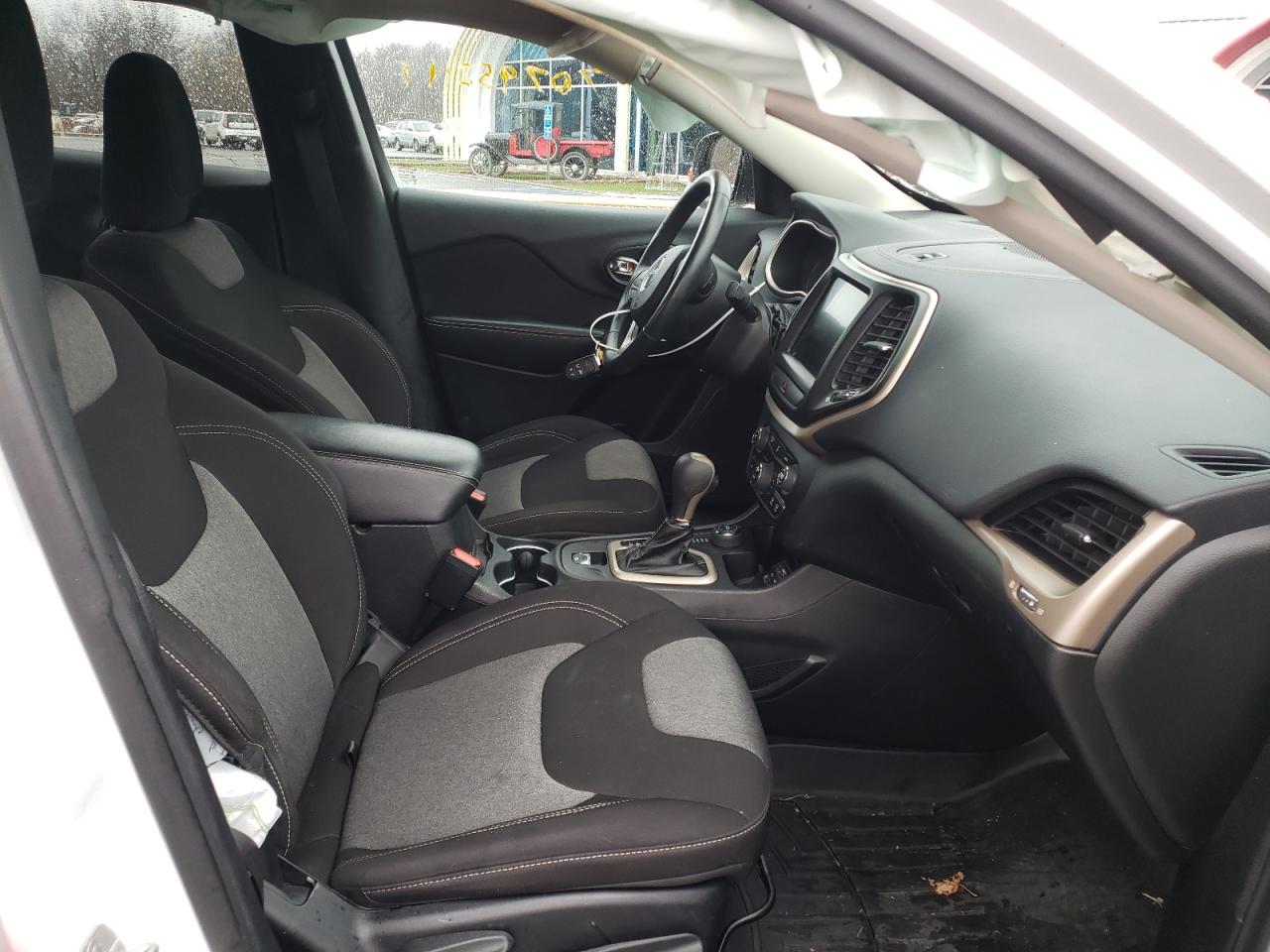 Photo 5 from auction – 2014 JEEP CHEROKEE L with VIN 1C4PJMCS5EW298338