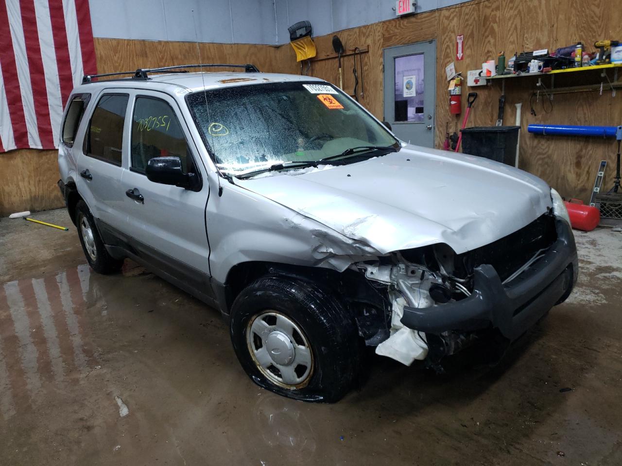 FORD ESCAPE XLS 2003 with VIN 1FMCU92163KB09742 - Photo from auction