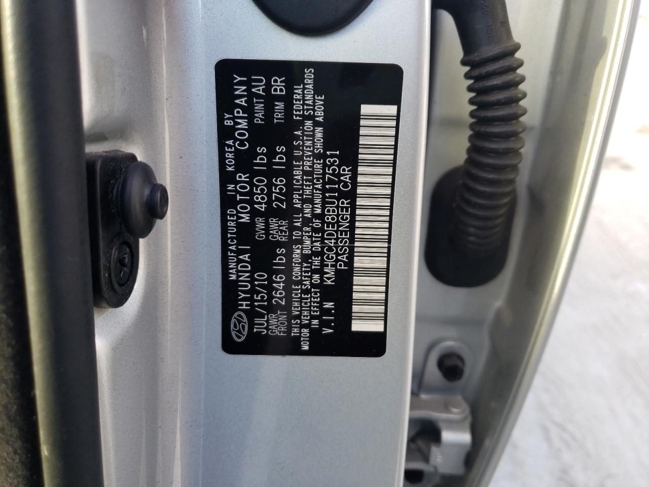 Photo 10 from auction – 2011 HYUNDAI GENESIS 3. with VIN KMHGC4DE8BU117531