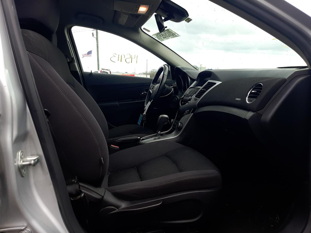 Photo 5 from auction – 2013 CHEVROLET CRUZE LT with VIN 1G1PC5SB5D7102997