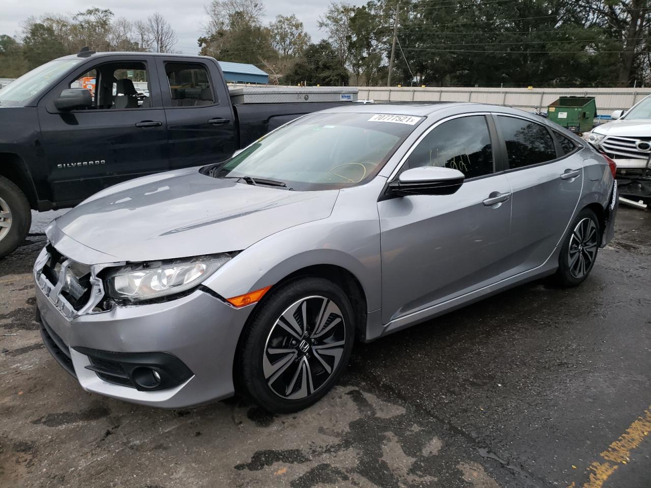 Photo 2 from auction – 2017 HONDA CIVIC EXL with VIN 19XFC1F73HE010441