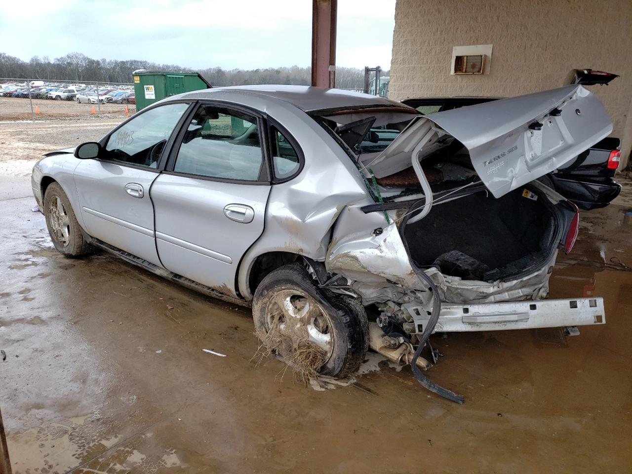 Photo 3 from auction – 2003 FORD TAURUS SES with VIN 1FAFP55263A176648