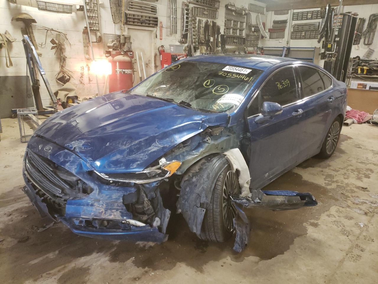 Photo 2 from auction – 2017 FORD FUSION with VIN 3FA6P0HD7HR167230