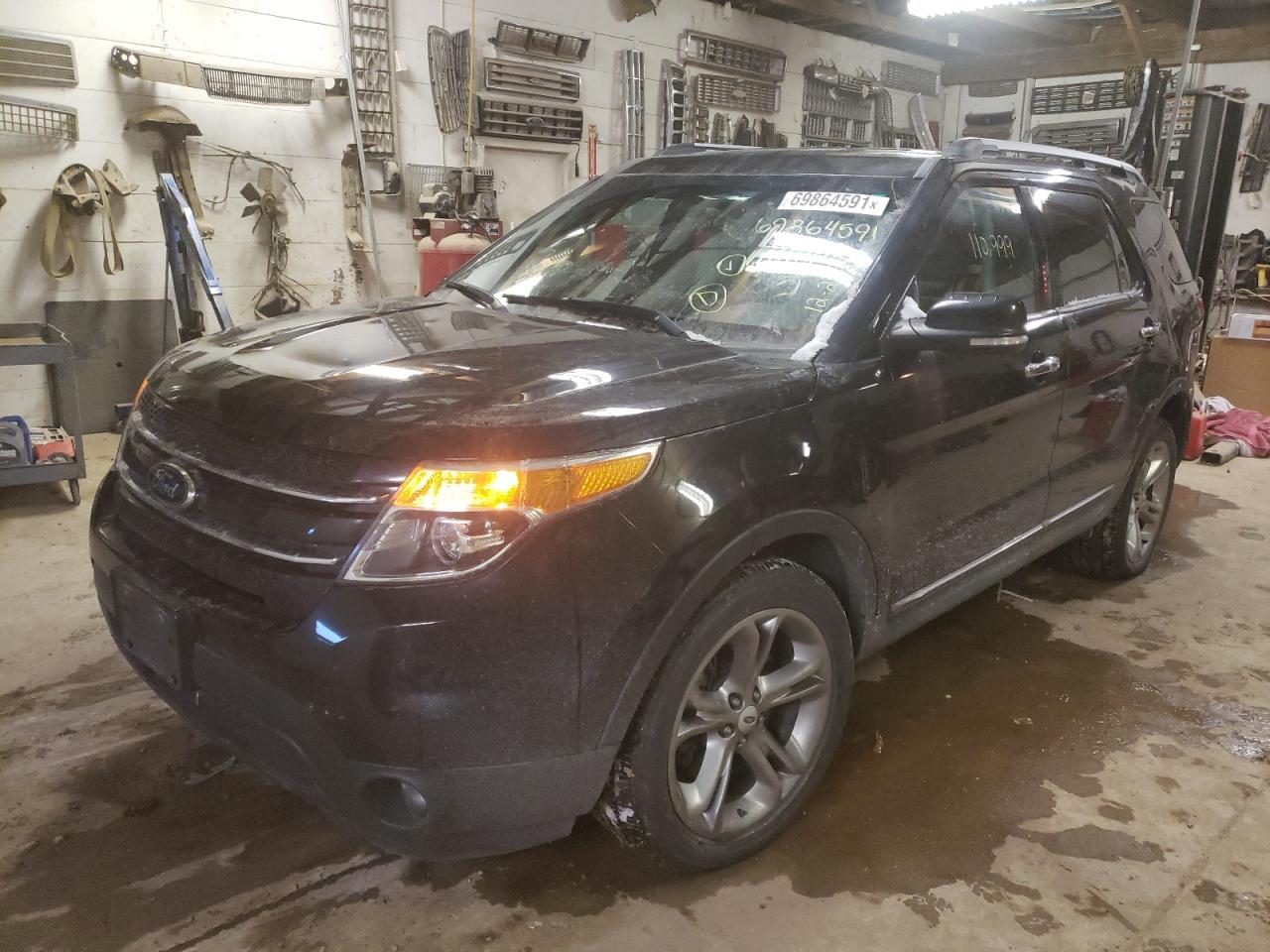 Photo 2 from auction – 2015 FORD EXPLORER L with VIN 1FM5K8F89FGB27093