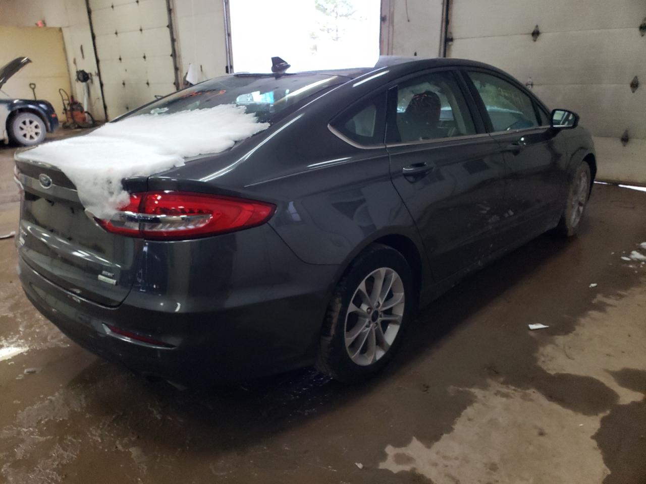Photo 4 from auction – 2020 FORD FUSION SE with VIN 3FA6P0HD7LR140733