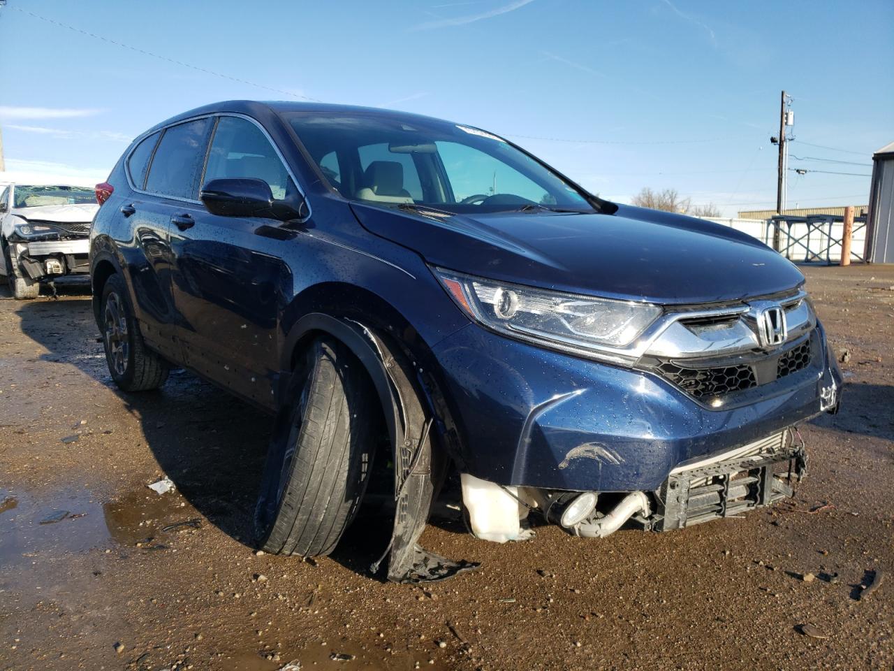 HONDA CR-V EX 2018 with VIN 7FARW2H50JE026994 - Photo from auction