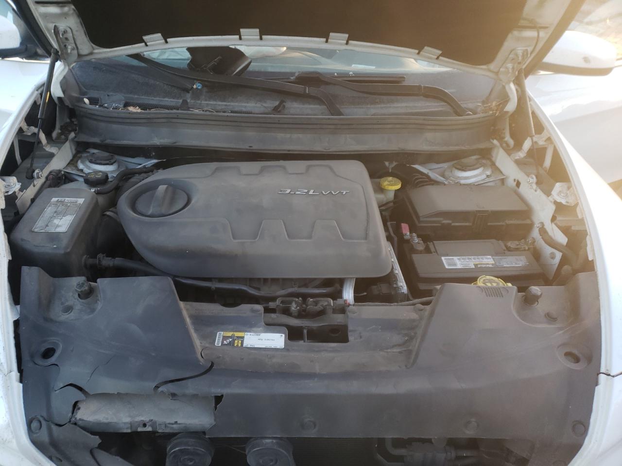Photo 7 from auction – 2014 JEEP CHEROKEE L with VIN 1C4PJMCS1EW244311