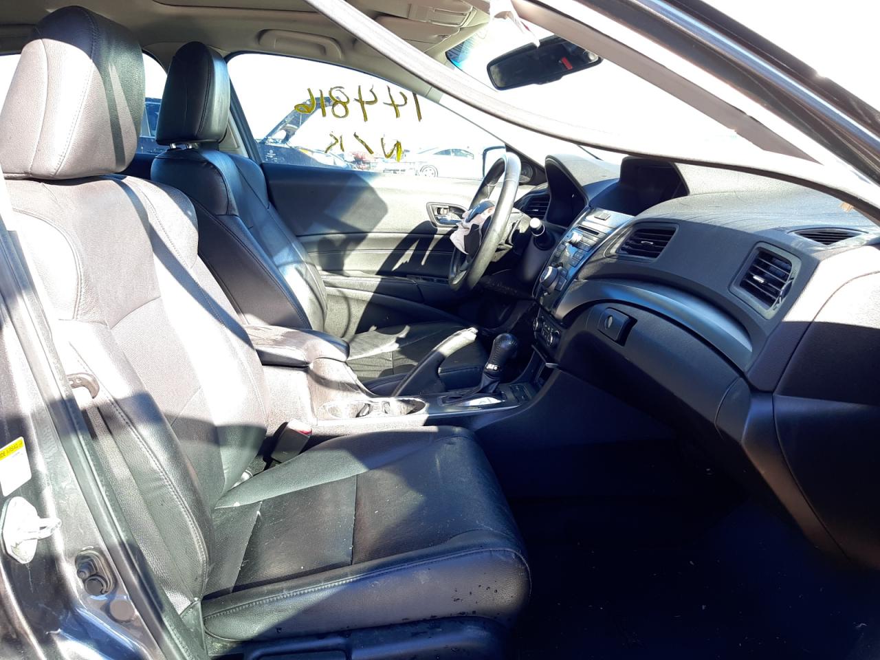 Photo 5 from auction – 2013 ACURA ILX 20 PRE with VIN 19VDE1F55DE008662