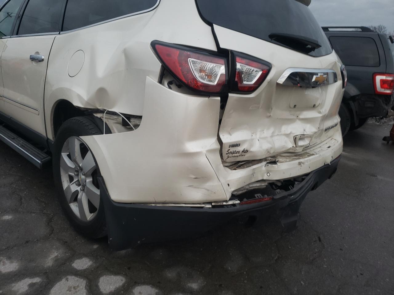 Photo 9 from auction – 2015 CHEVROLET TRAVERSE L with VIN 1GNKVJKD2FJ175733