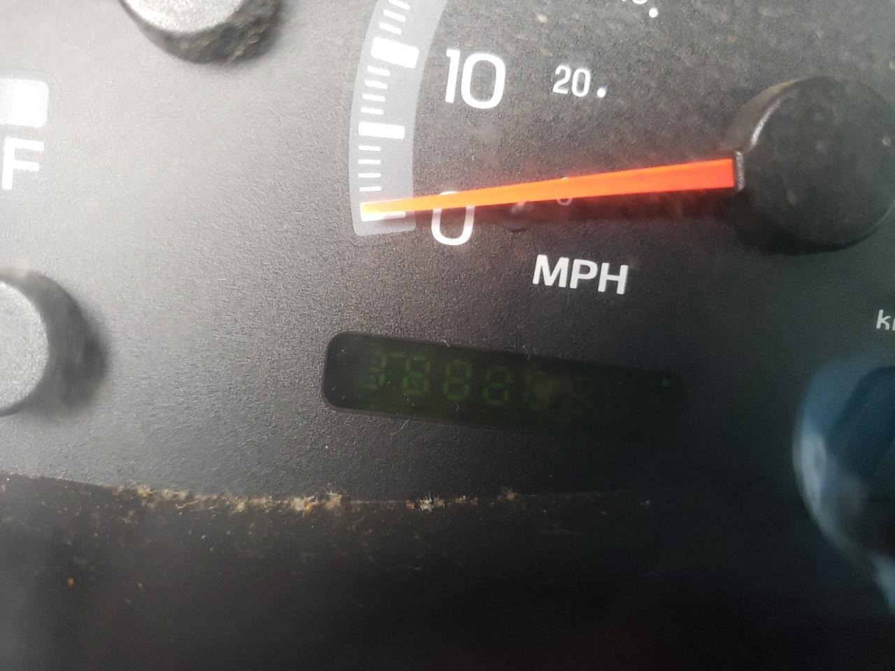 Photo 8 from auction – 2003 FORD F150 with VIN 1FTRX18L33NA24436