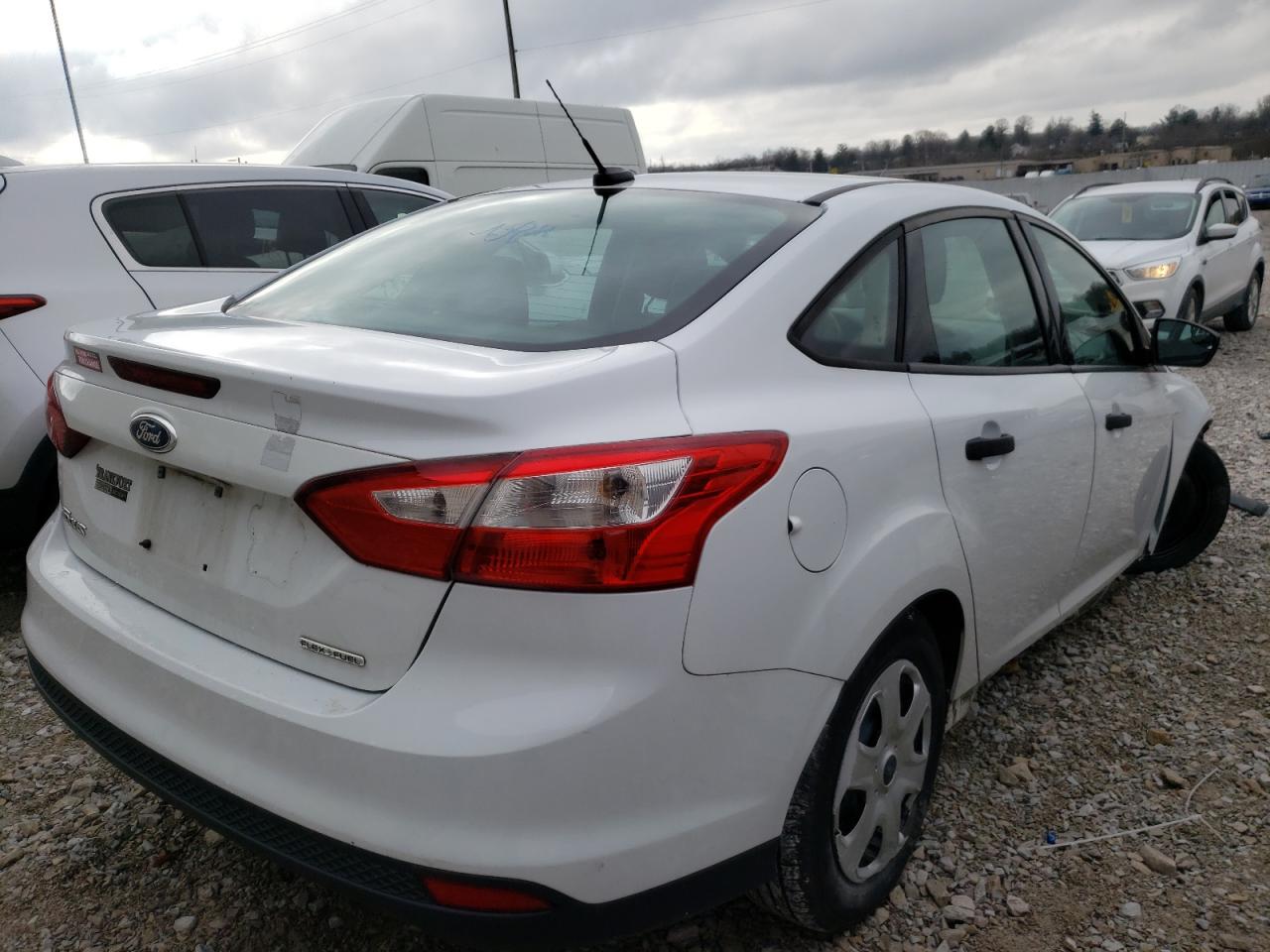 Photo 4 from auction – 2013 FORD FOCUS S with VIN 1FADP3E22DL261746