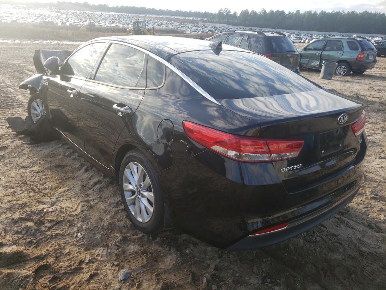 Photo 3 from auction – 2018 KIA OPTIMA EX with VIN 5XXGU4L37JG209820