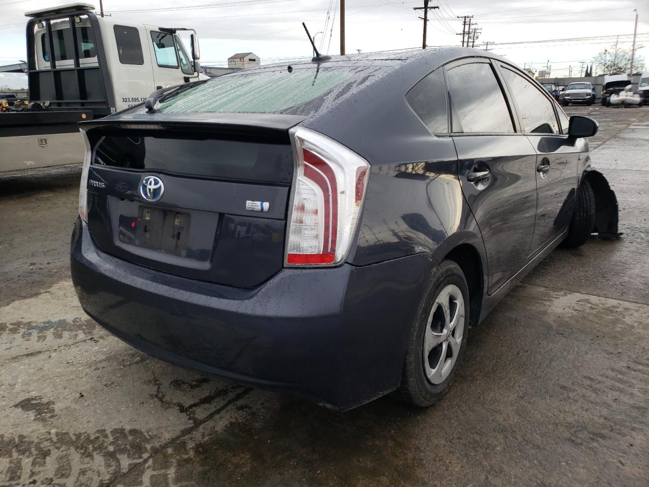 Фото 4 с аукциона – 2012 TOYOTA PRIUS с VIN JTDKN3DU2C5415739