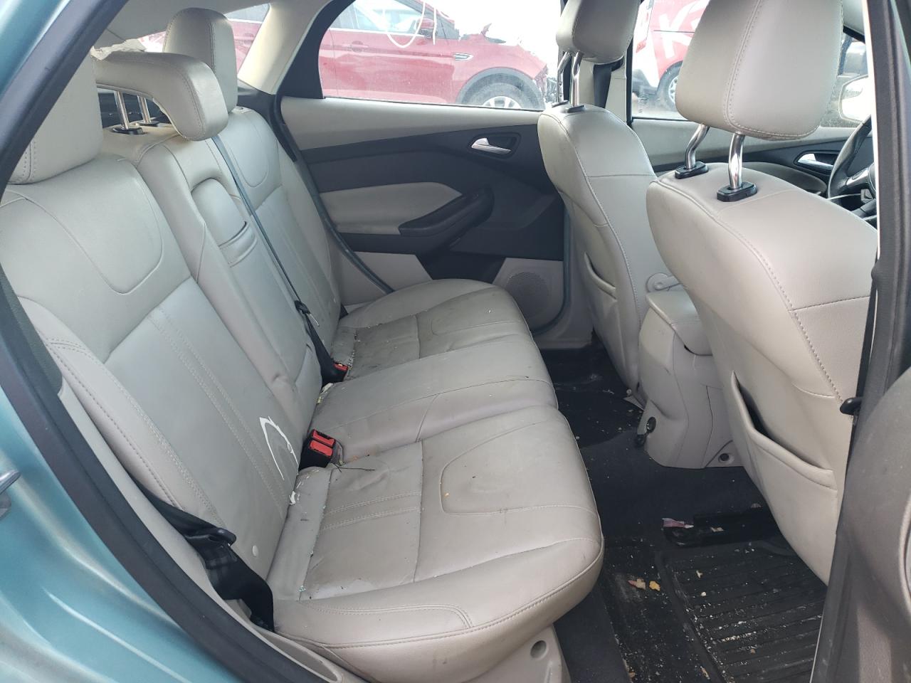 Photo 6 from auction – 2012 FORD FOCUS with VIN 1FAHP3M24CL156255