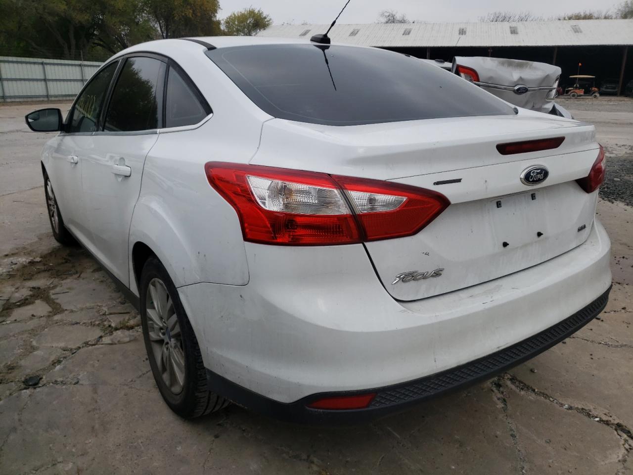 Photo 3 from auction – 2012 FORD FOCUS SEL with VIN 1FAHP3H29CL185356