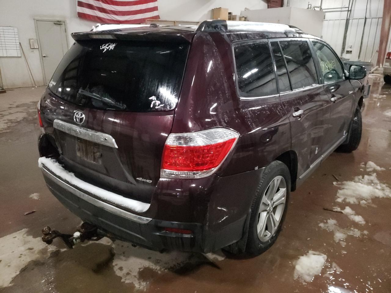Photo 4 from auction – 2013 TOYOTA HIGHLANDER with VIN 5TDDK3EH9DS276241