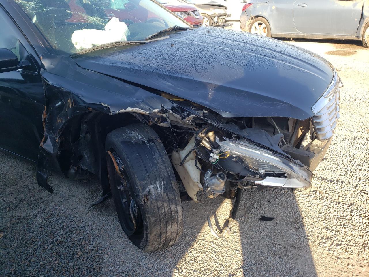 Photo 9 from auction – 2014 CHRYSLER 200 LX with VIN 1C3CCBAG9EN149887
