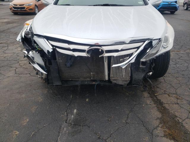 Photo 9 from auction – 2013 HYUNDAI SONATA SE with VIN 5NPEC4AB2DH588173