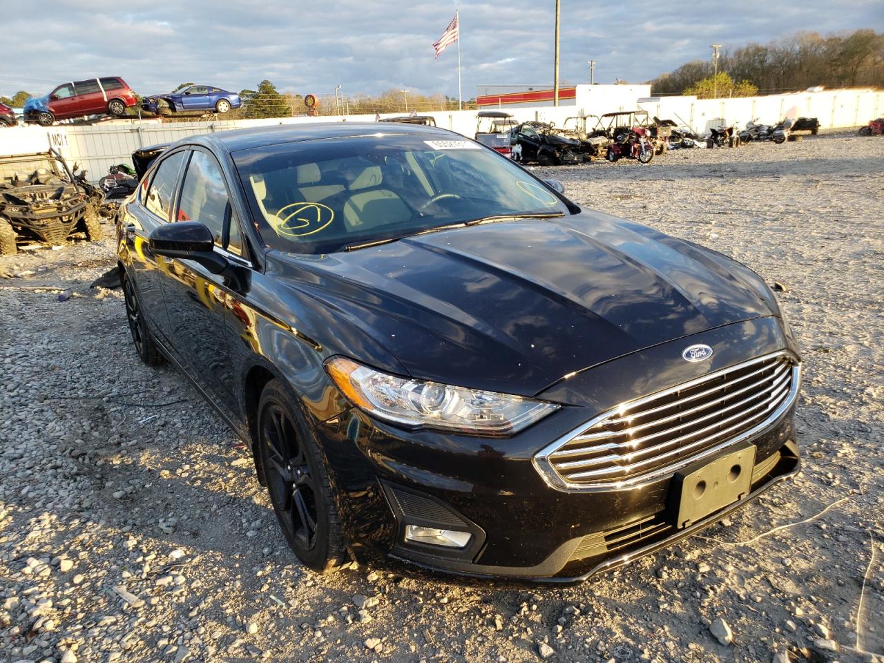 FORD FUSION SE 2019 with VIN 3FA6P0HD6KR284501 - Photo from auction