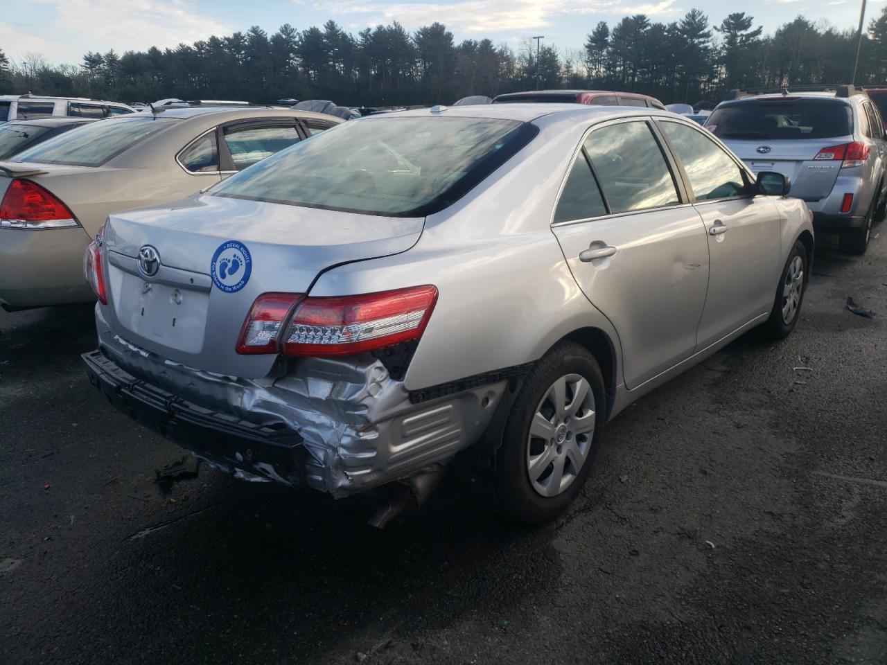 Photo 4 from auction – 2011 TOYOTA CAMRY BASE with VIN 4T1BF3EK7BU696785