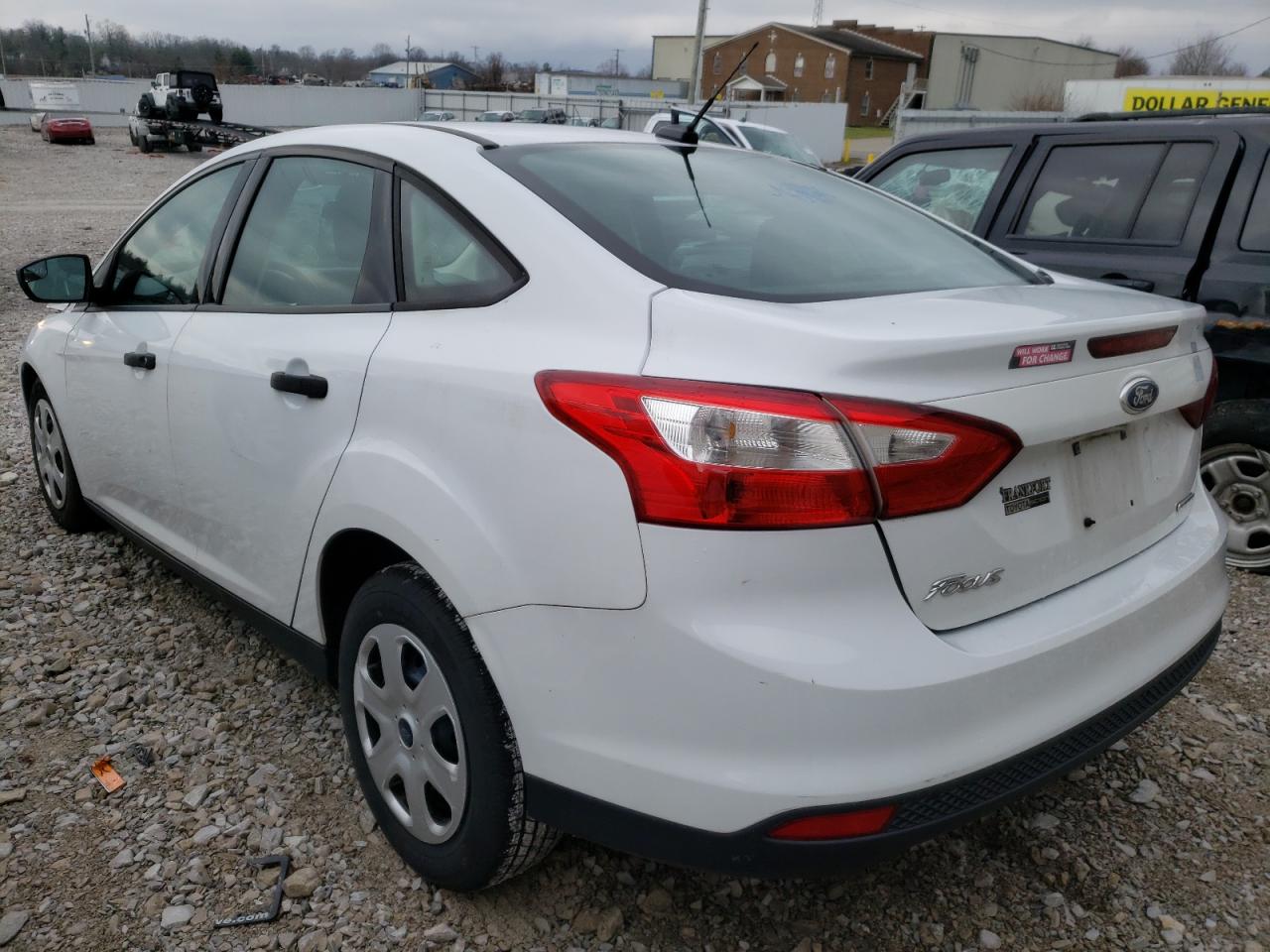 Photo 3 from auction – 2013 FORD FOCUS S with VIN 1FADP3E22DL261746