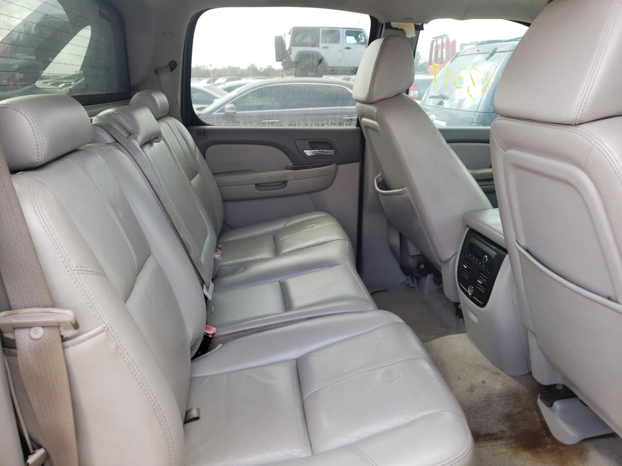 Photo 6 from auction – 2007 CHEVROLET AVALANCHE with VIN 3GNEC12027G239725