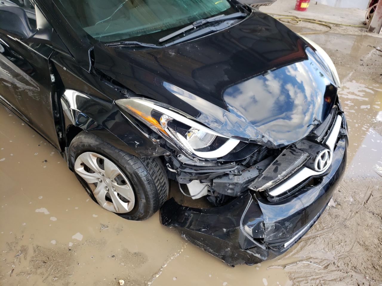 Photo 9 from auction – 2016 HYUNDAI ELANTRA SE with VIN 5NPDH4AE5GH671401