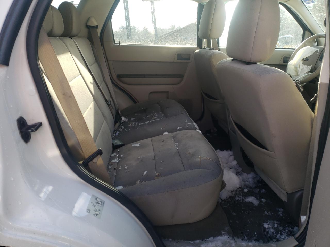 Photo 6 from auction – 2011 FORD ESCAPE XLT with VIN 1FMCU0DG9BKA19271