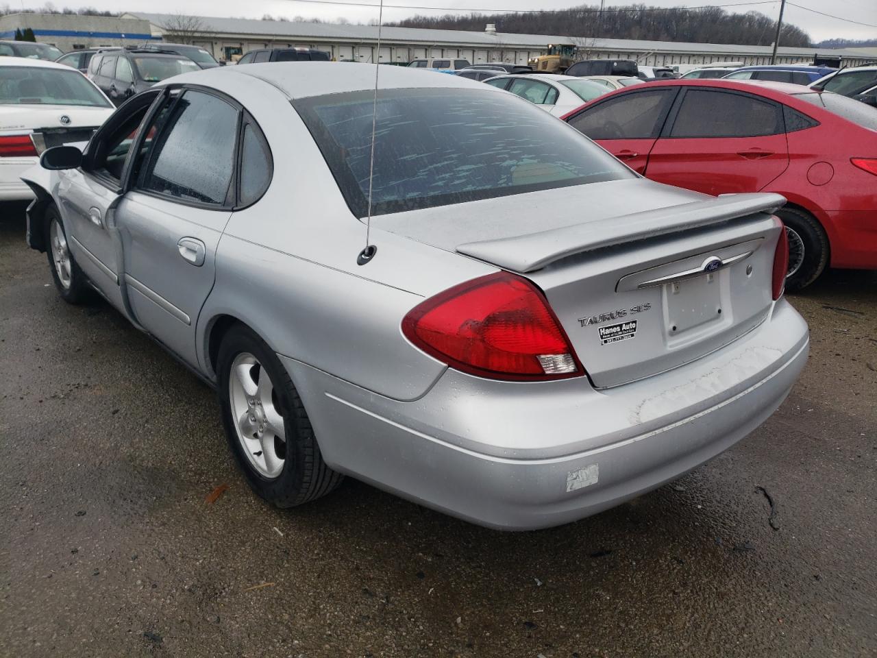Photo 13 from auction – 2001 FORD TAURUS SES with VIN 1FAFP55U01A172836